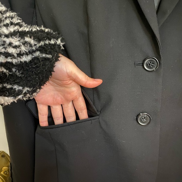 🌻Black Wool Blazer - Picture 4 of 8